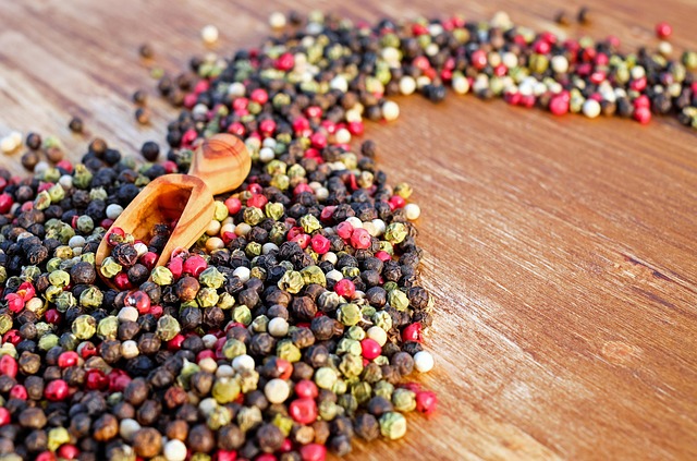 Chinese cuisine, spices, MSG, flavor enhancer