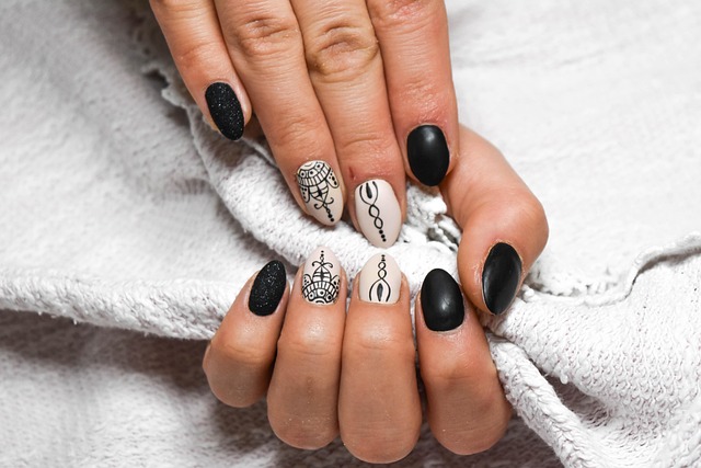 manicure, short nails, nail designs, press on nails