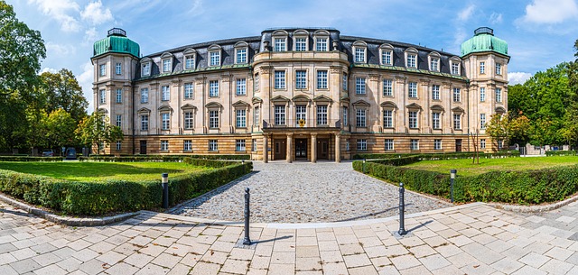 રાજકોટ, સાંધ્ય, રાજકારણ, સ્થાનિક